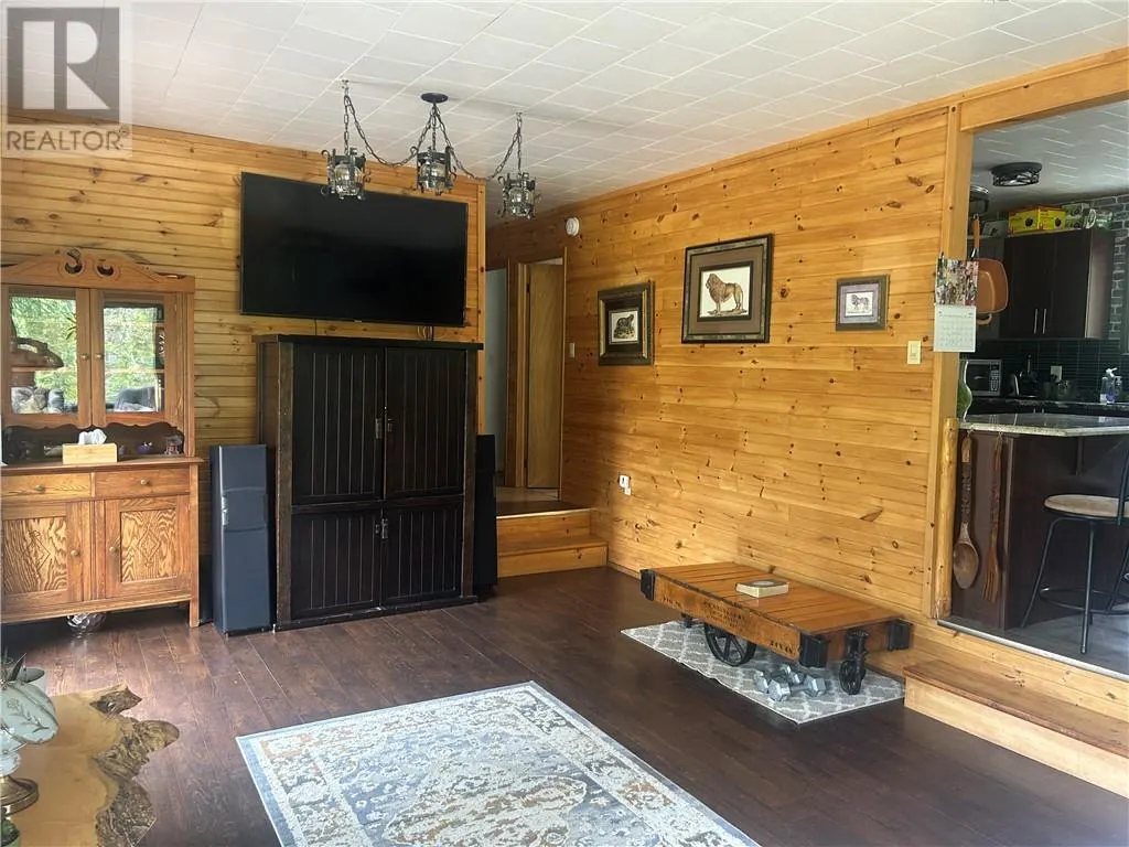 1137 Bay Estates South