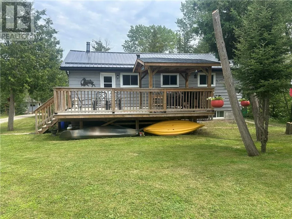 1137 Bay Estates South