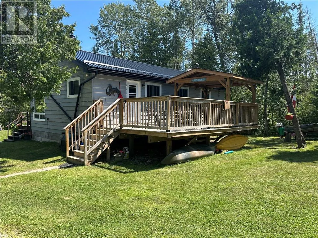 1137 Bay Estates South
