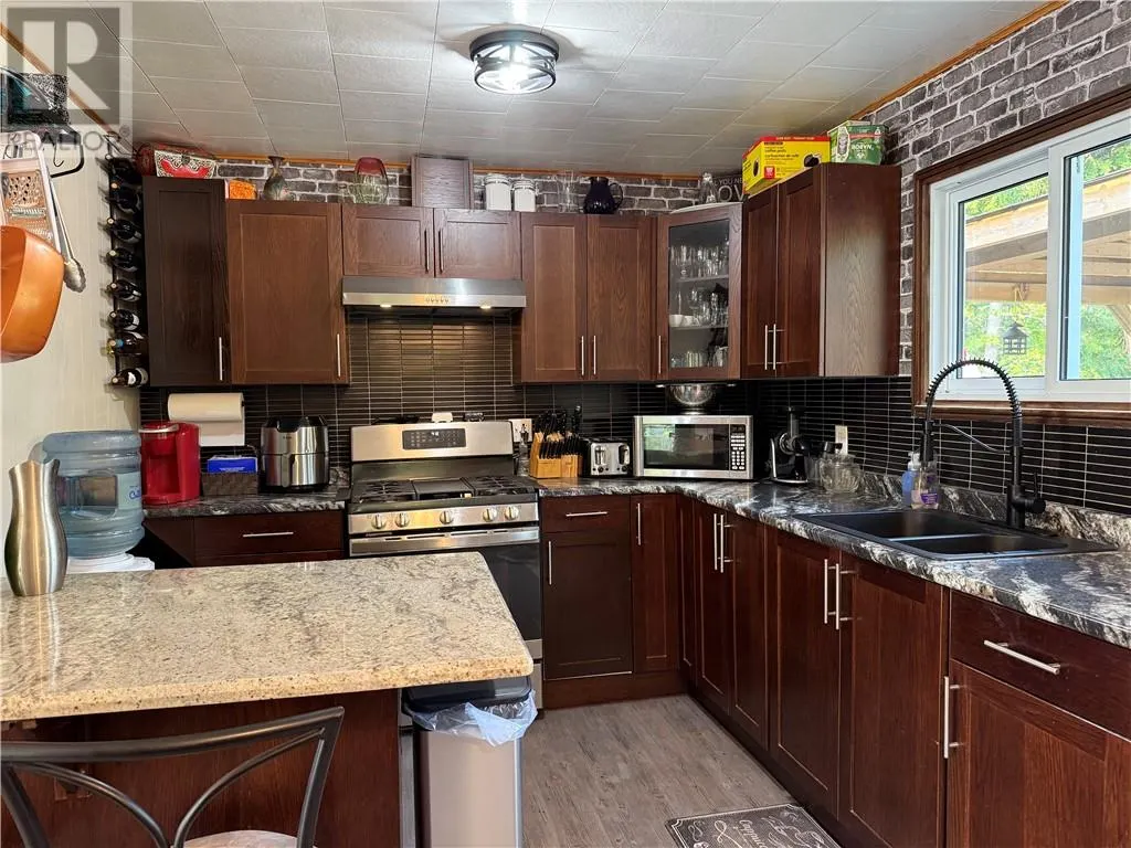 1137 Bay Estates South