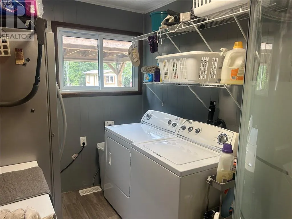 1137 Bay Estates South