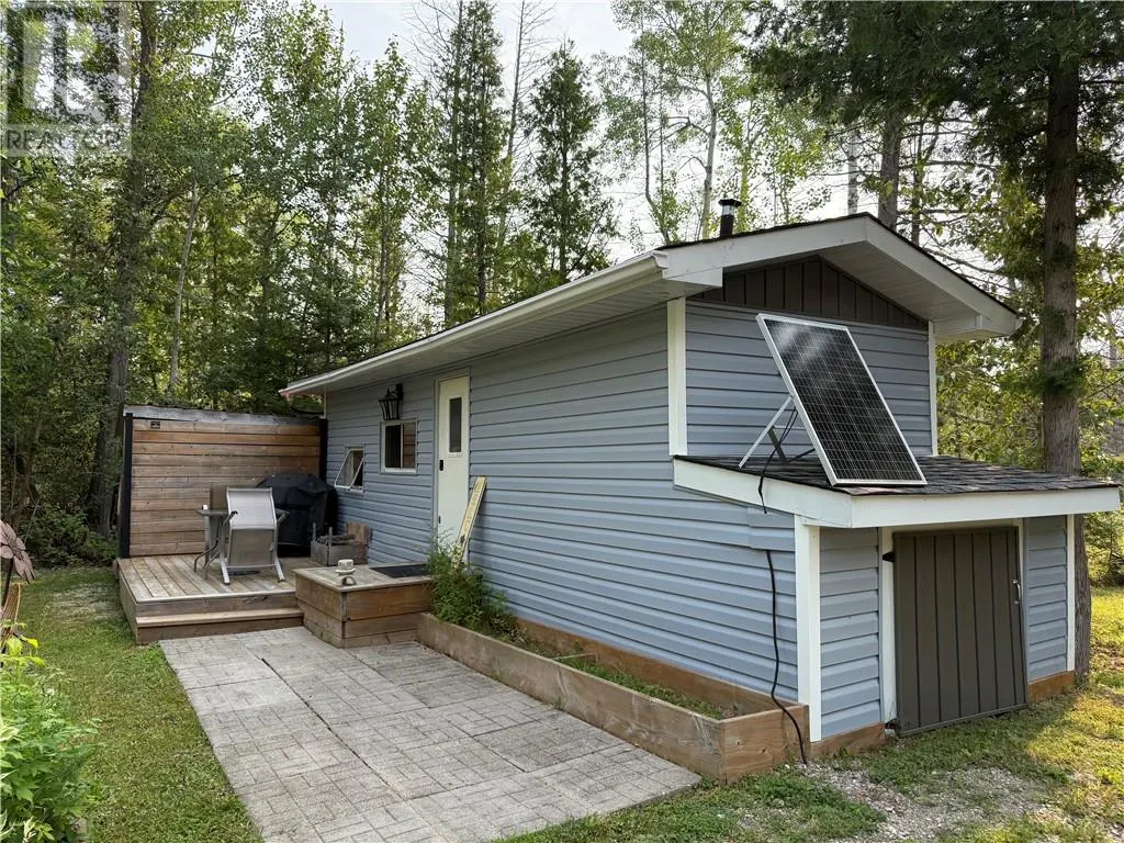 1137 Bay Estates South