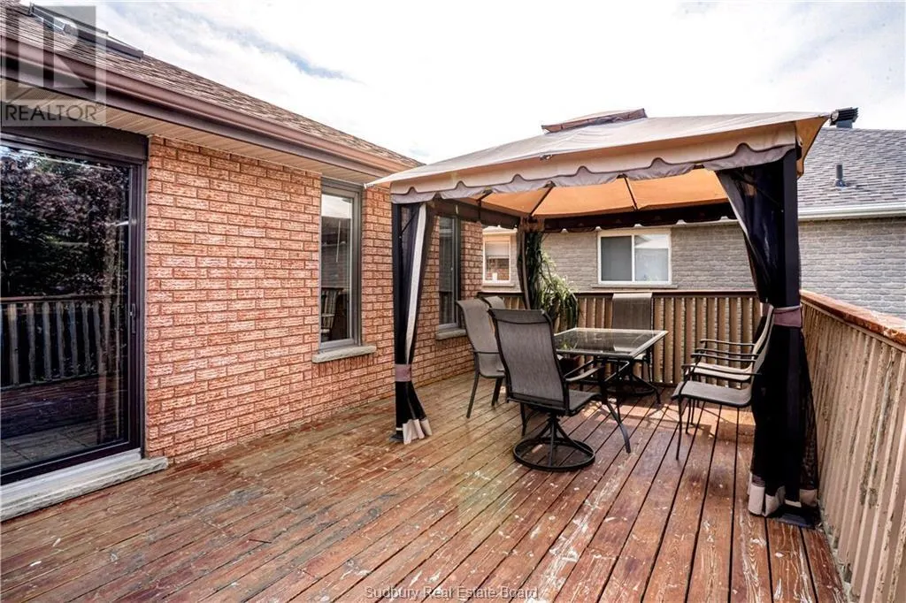 20 Forestdale