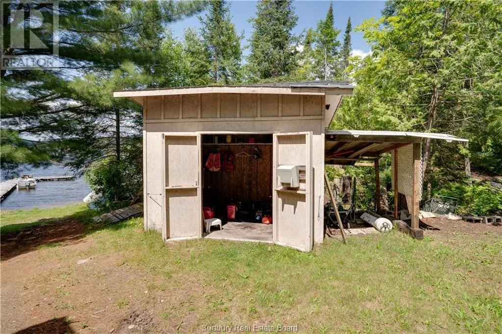 4 Birch Lake Way