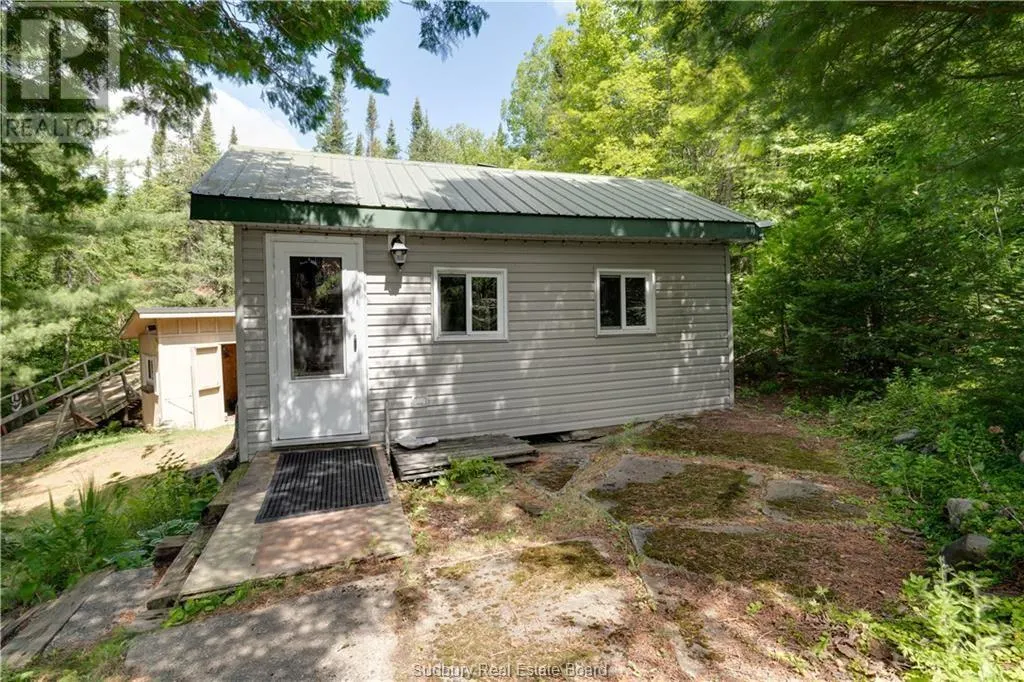 4 Birch Lake Way