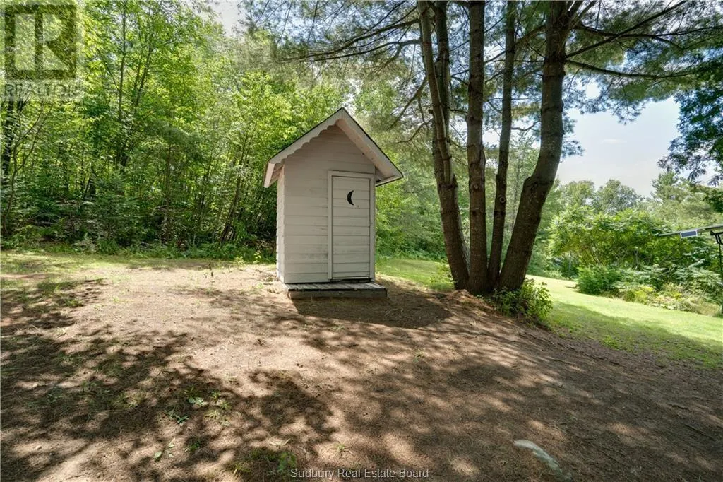 4 Birch Lake Way