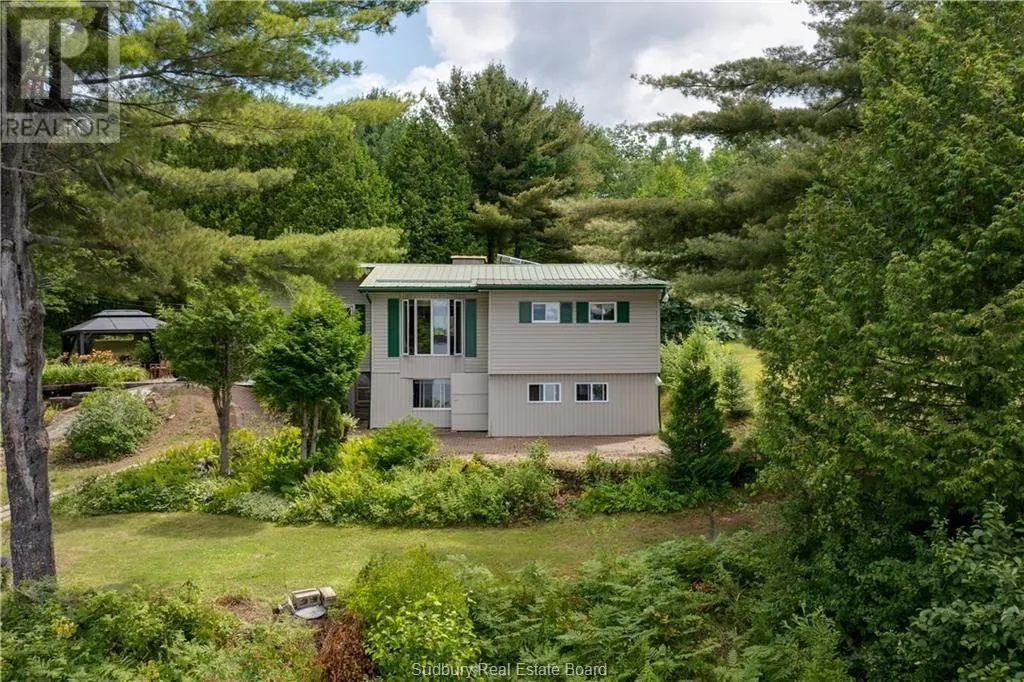 4 Birch Lake Way