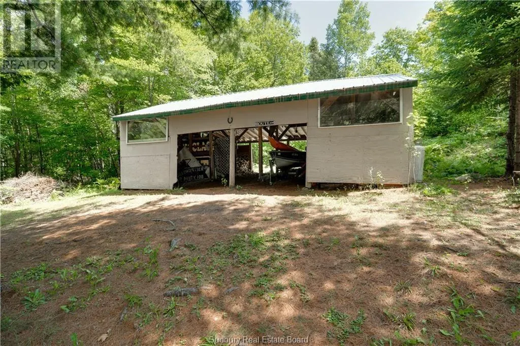 4 Birch Lake Way