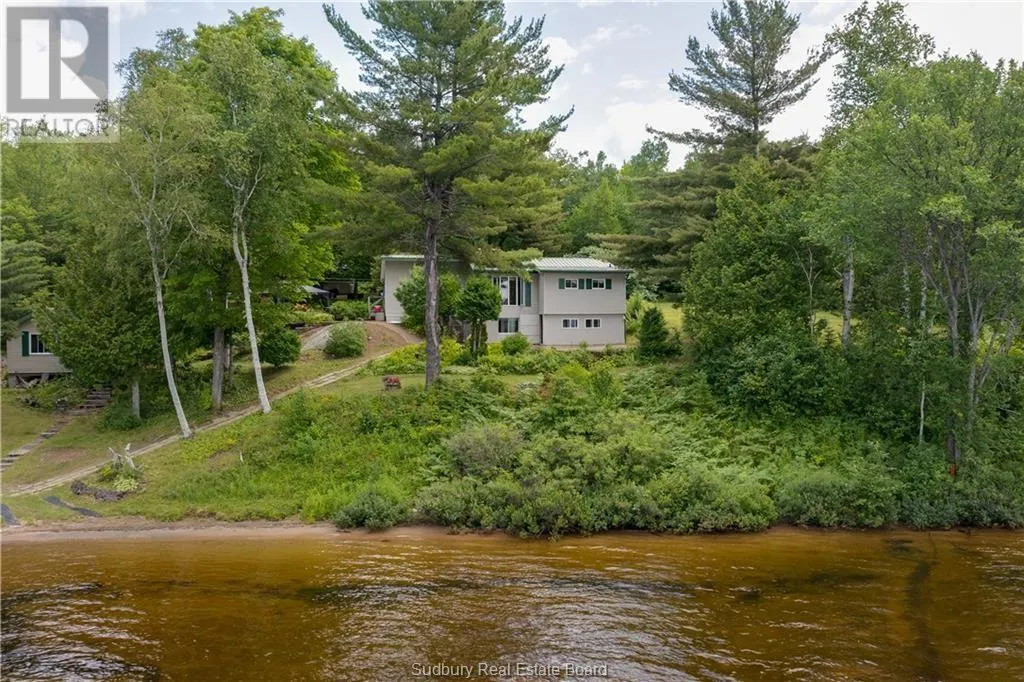 4 Birch Lake Way