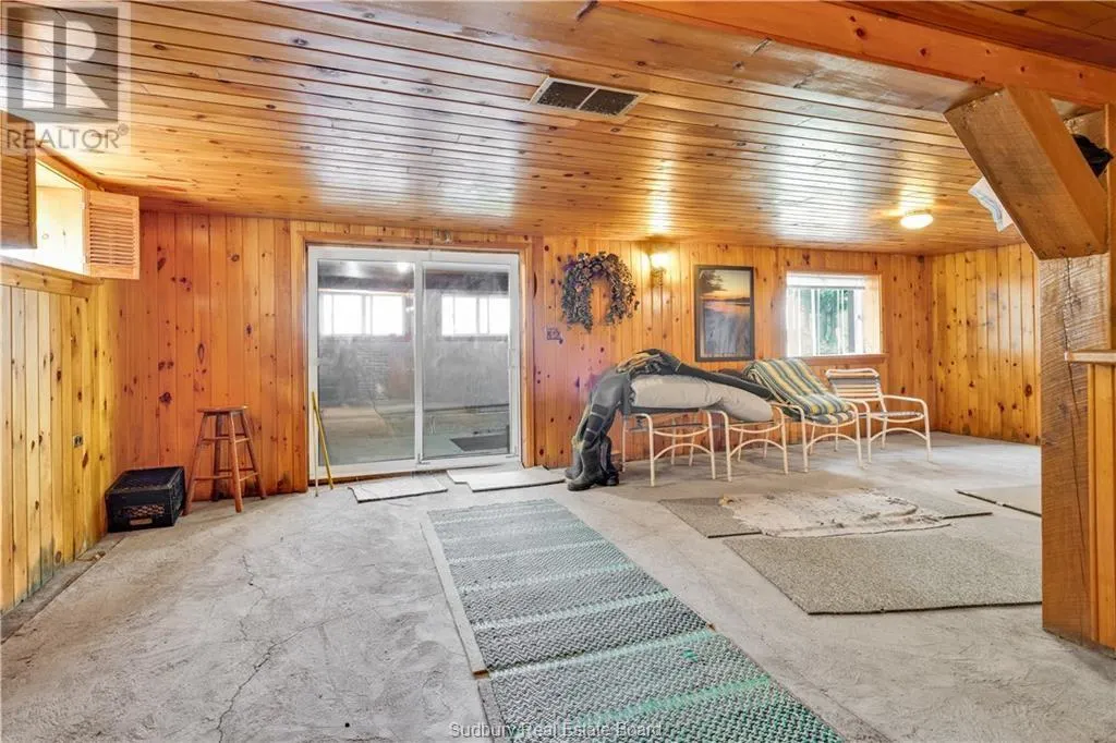 4 Birch Lake Way
