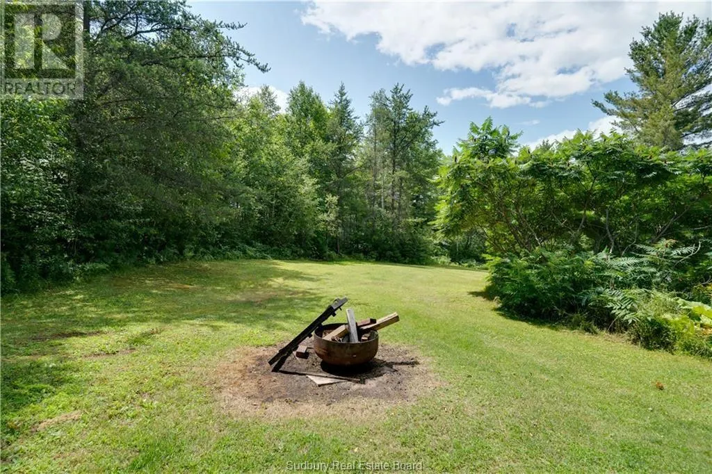 4 Birch Lake Way