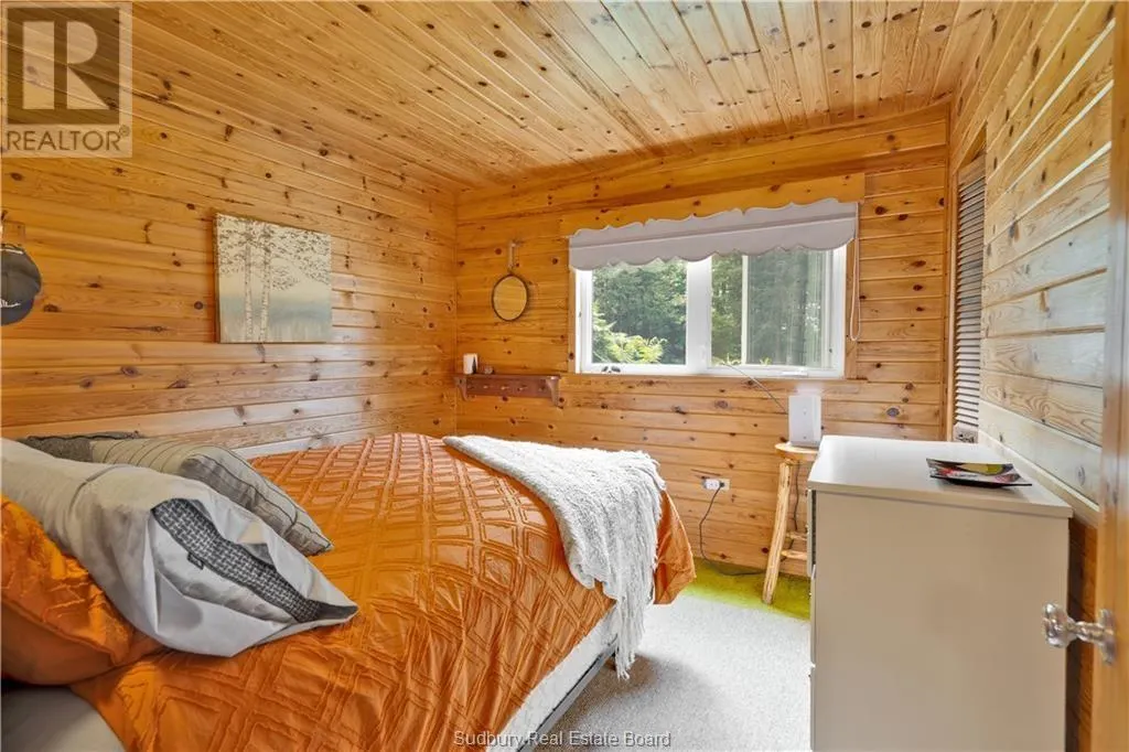 4 Birch Lake Way