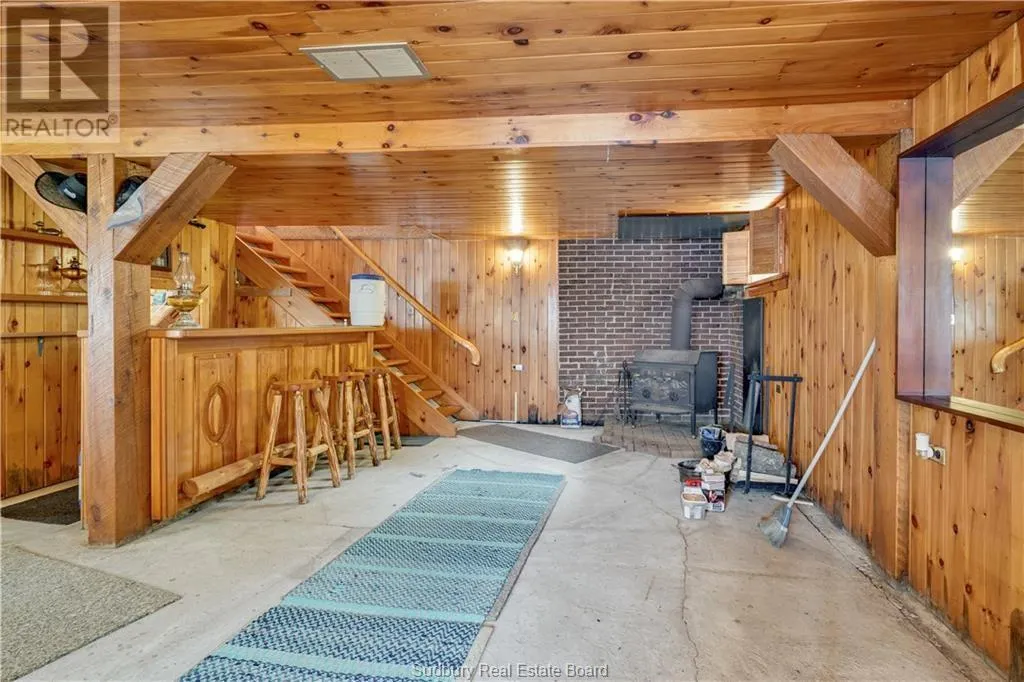 4 Birch Lake Way
