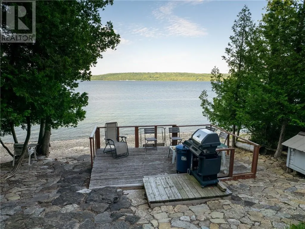33 Sunova Beach Road