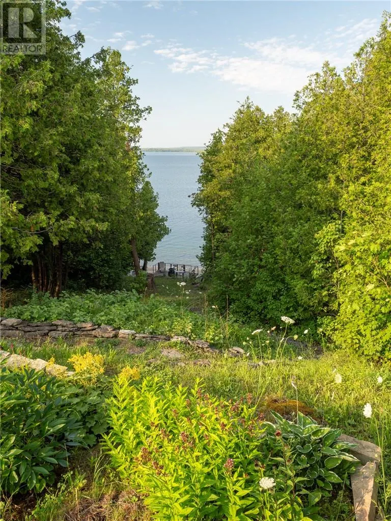 33 Sunova Beach Road