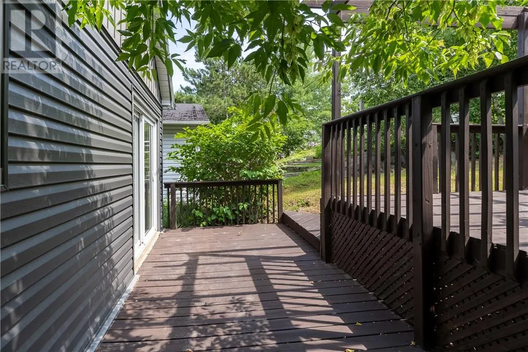 879 Howey Drive