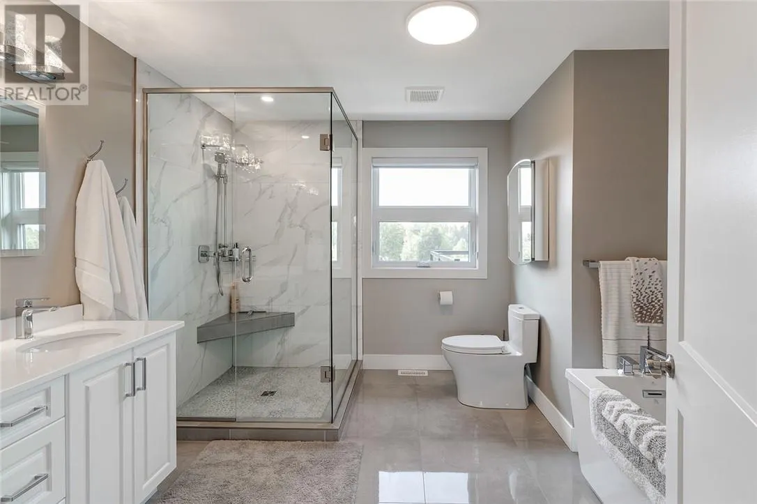 219 Hollybrook Crescent