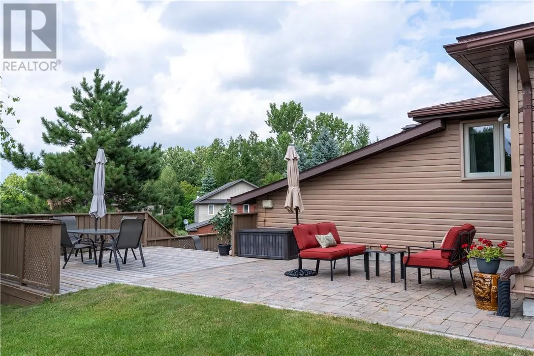 3 Aspenwood Court