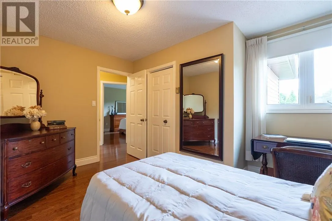 3 Aspenwood Court