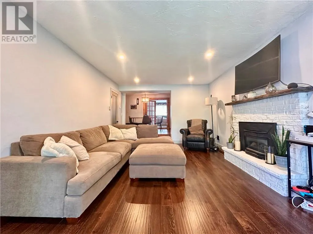 5886 Onwatin Lake Road
