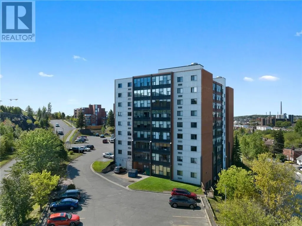 190 MOUNTAIN Street Unit# 401