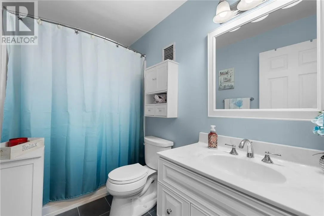 190 MOUNTAIN Street Unit# 401