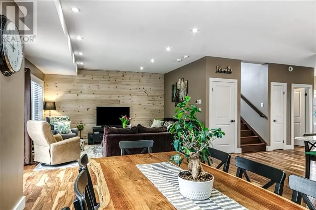 20 Chinaberry Drive