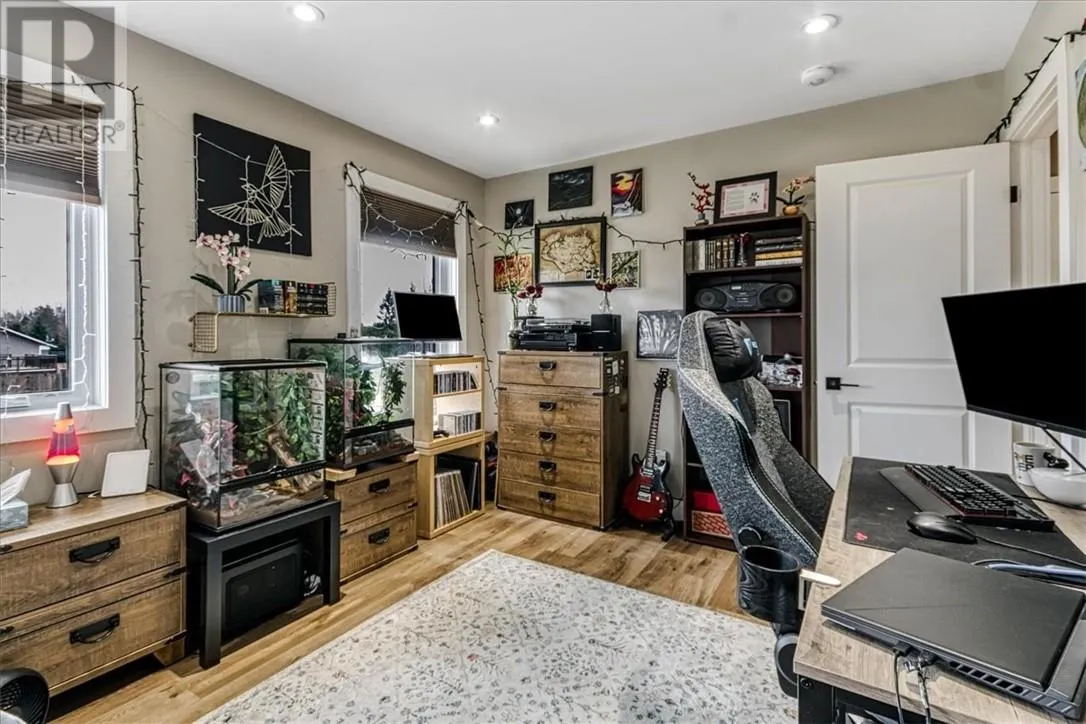 20 Chinaberry Drive