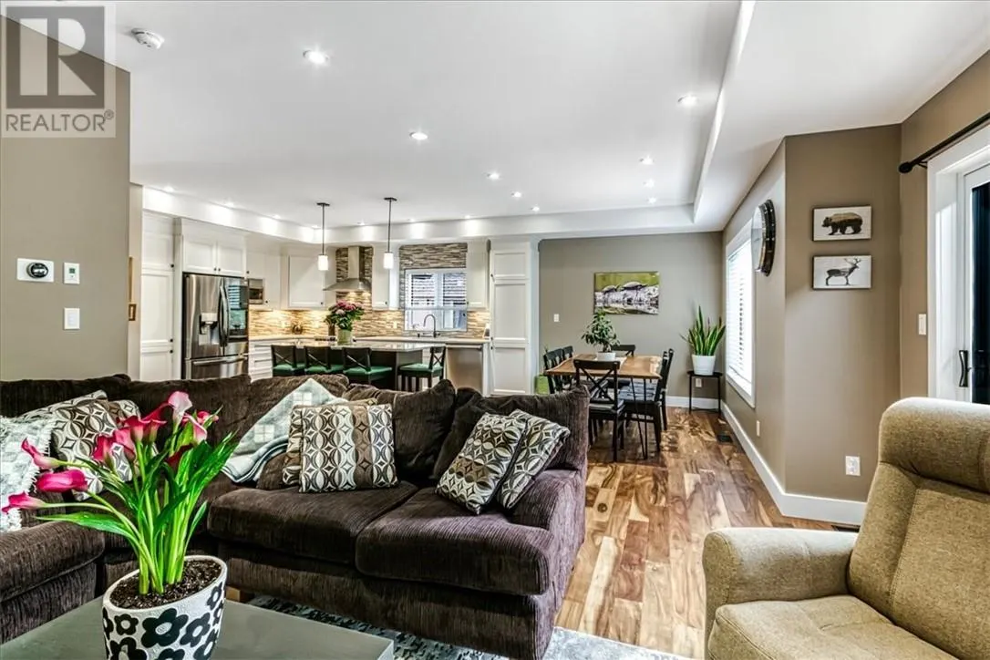 20 Chinaberry Drive