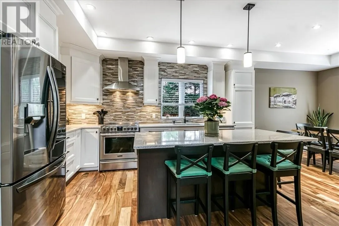 20 Chinaberry Drive