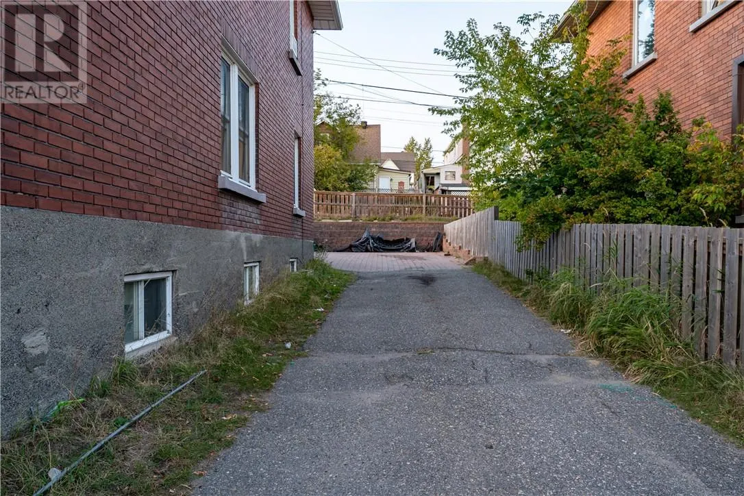 348-350 Elm Street