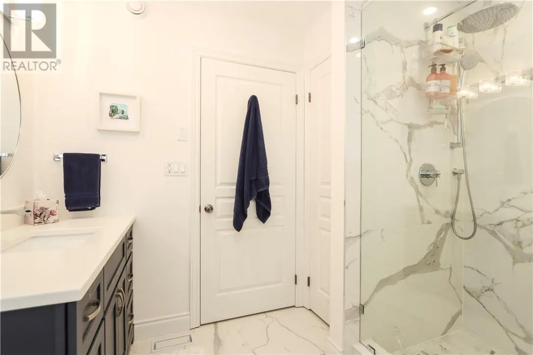 2279 Mallards Landing Drive Unit# 6