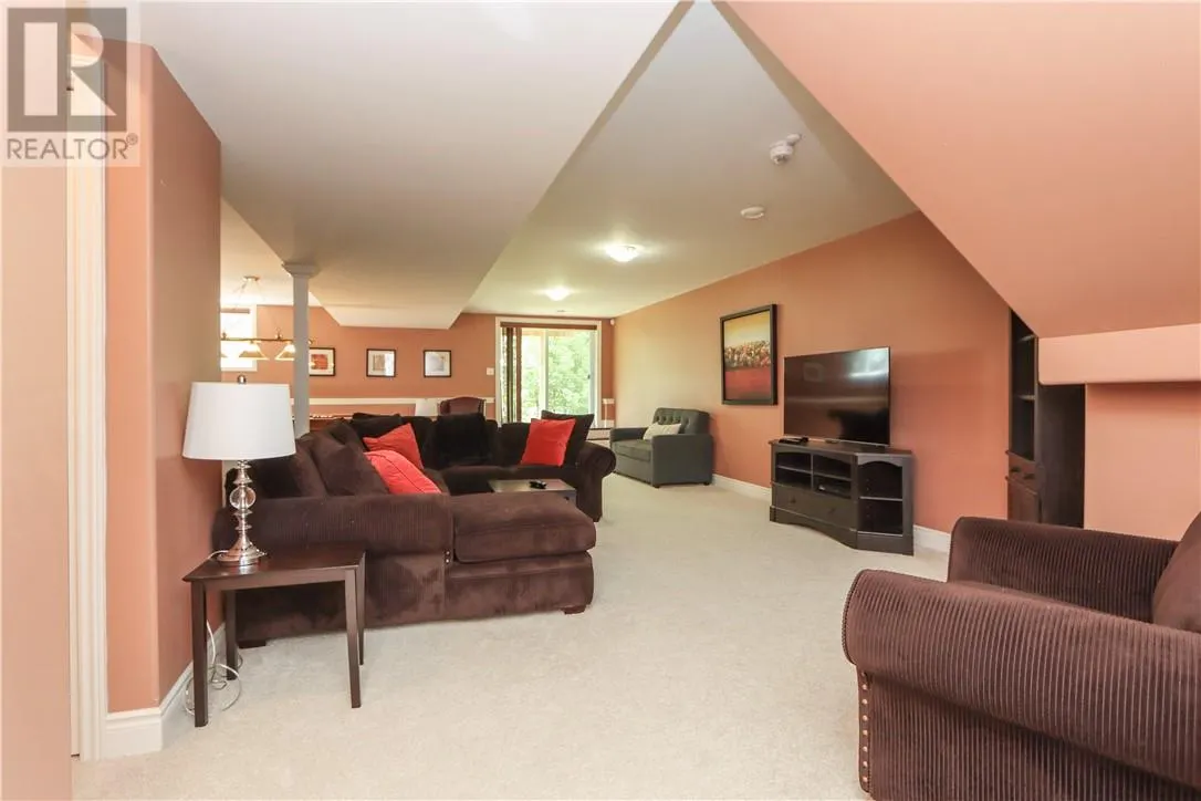 2279 Mallards Landing Drive Unit# 6