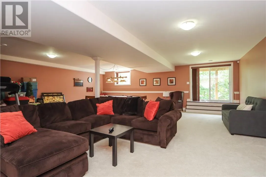 2279 Mallards Landing Drive Unit# 6