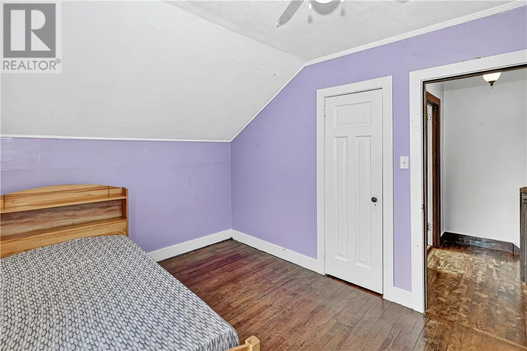 1013 CRESCENT Road Unit# A
