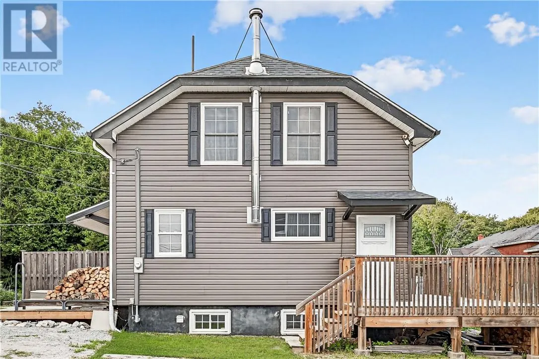 1013 CRESCENT Road Unit# A