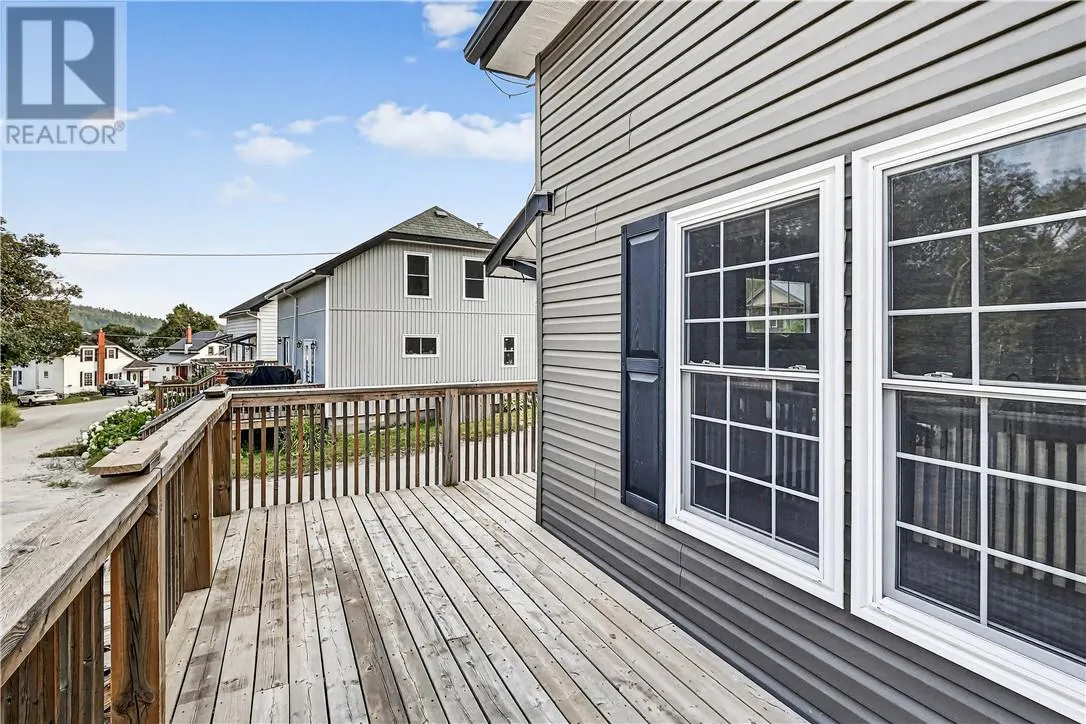 1013 CRESCENT Road Unit# A