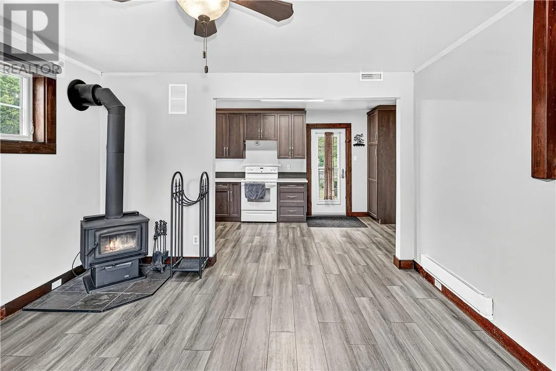 1013 CRESCENT Road Unit# A