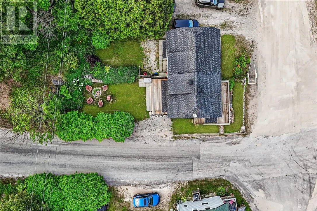 1013 CRESCENT Road Unit# A
