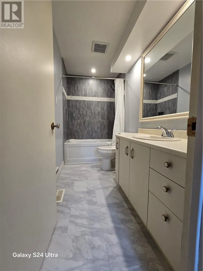 1273 Mayfair Court