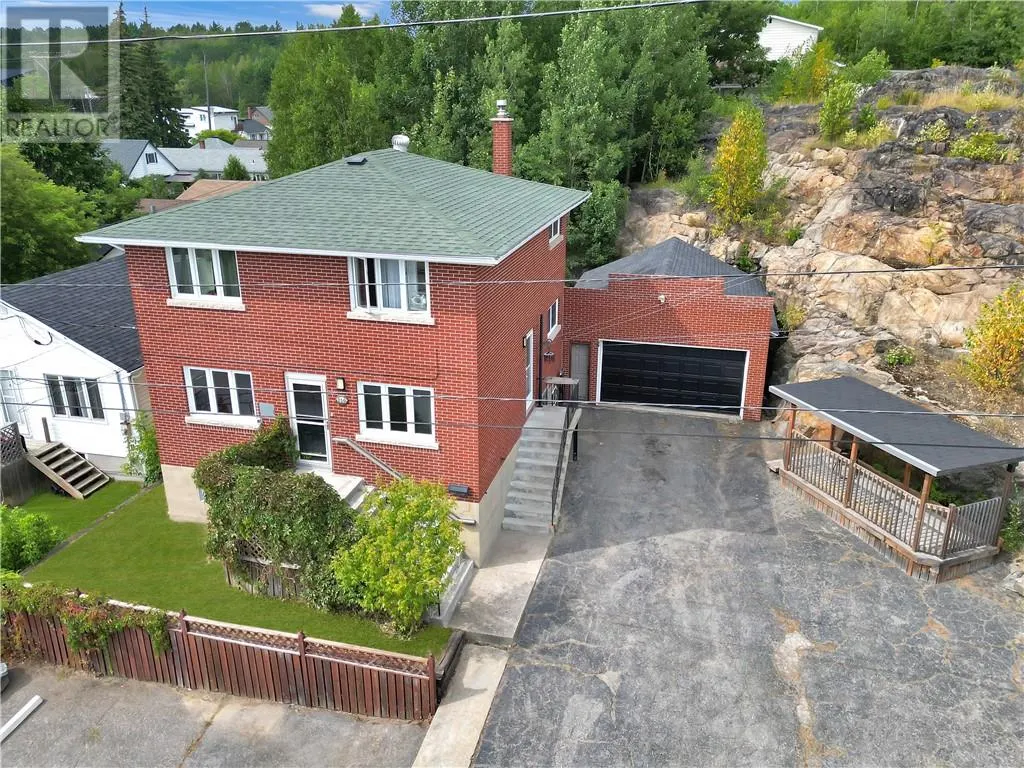 250 Nadia Street
