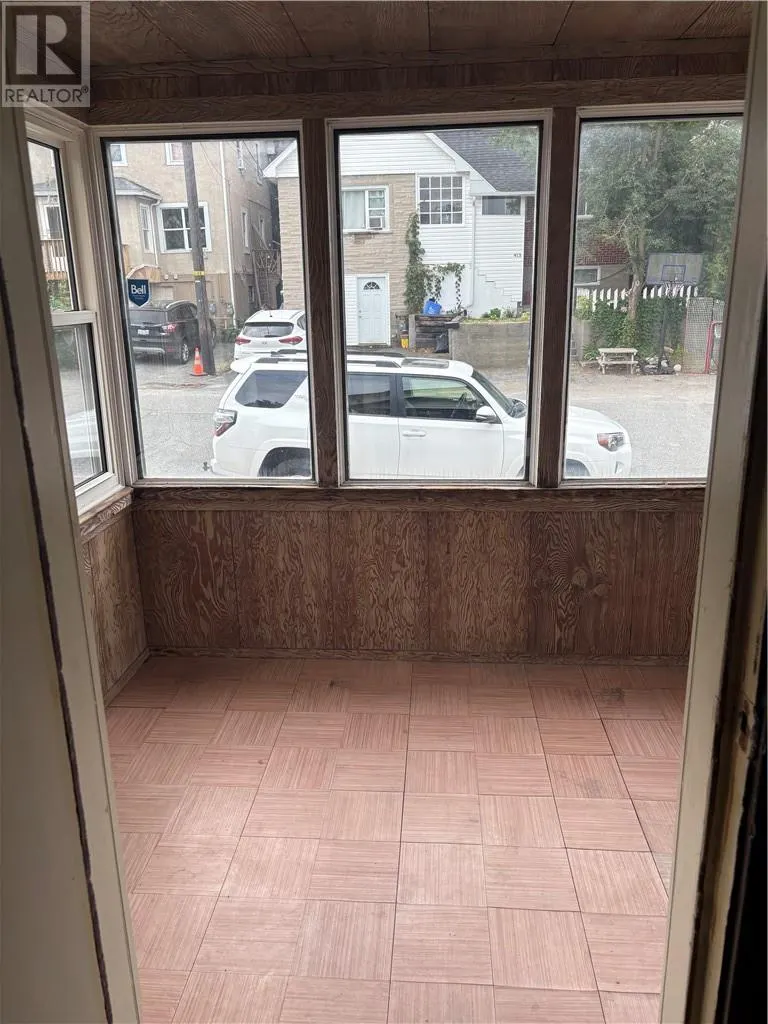 414 Albert