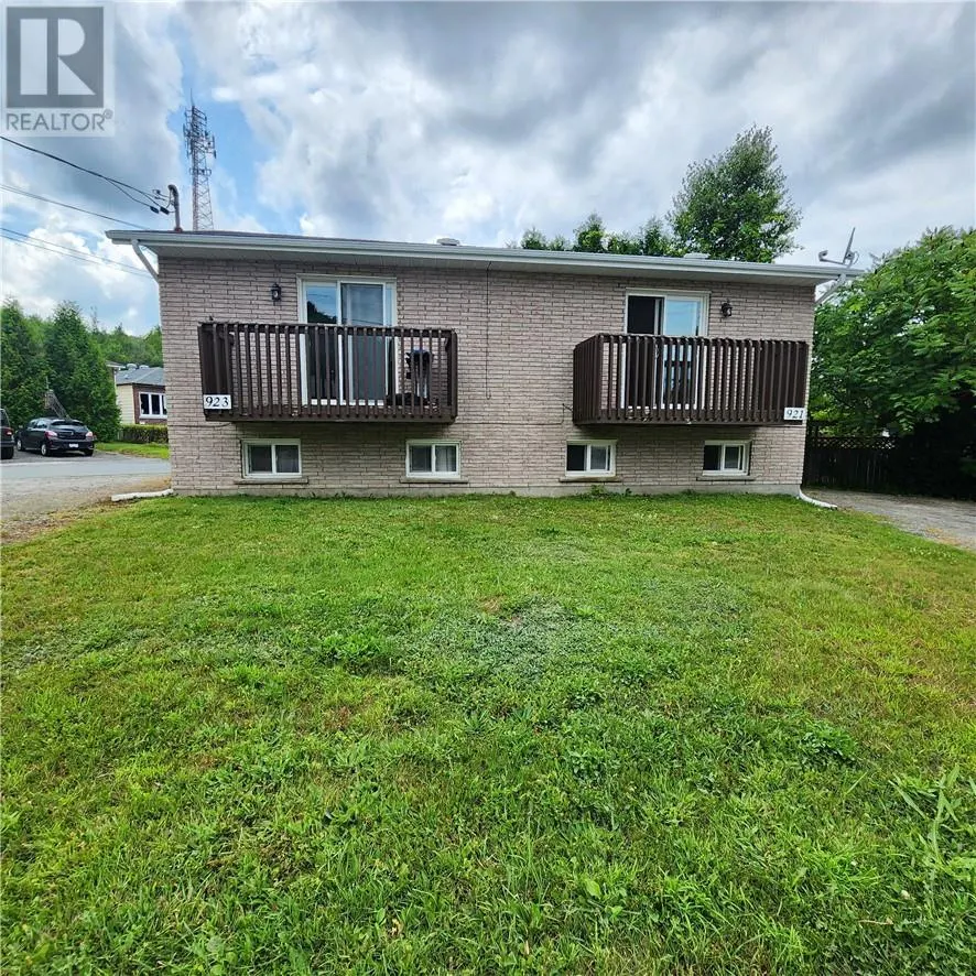 921-923 Martindale