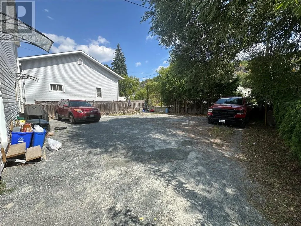 274-276 Leslie Street