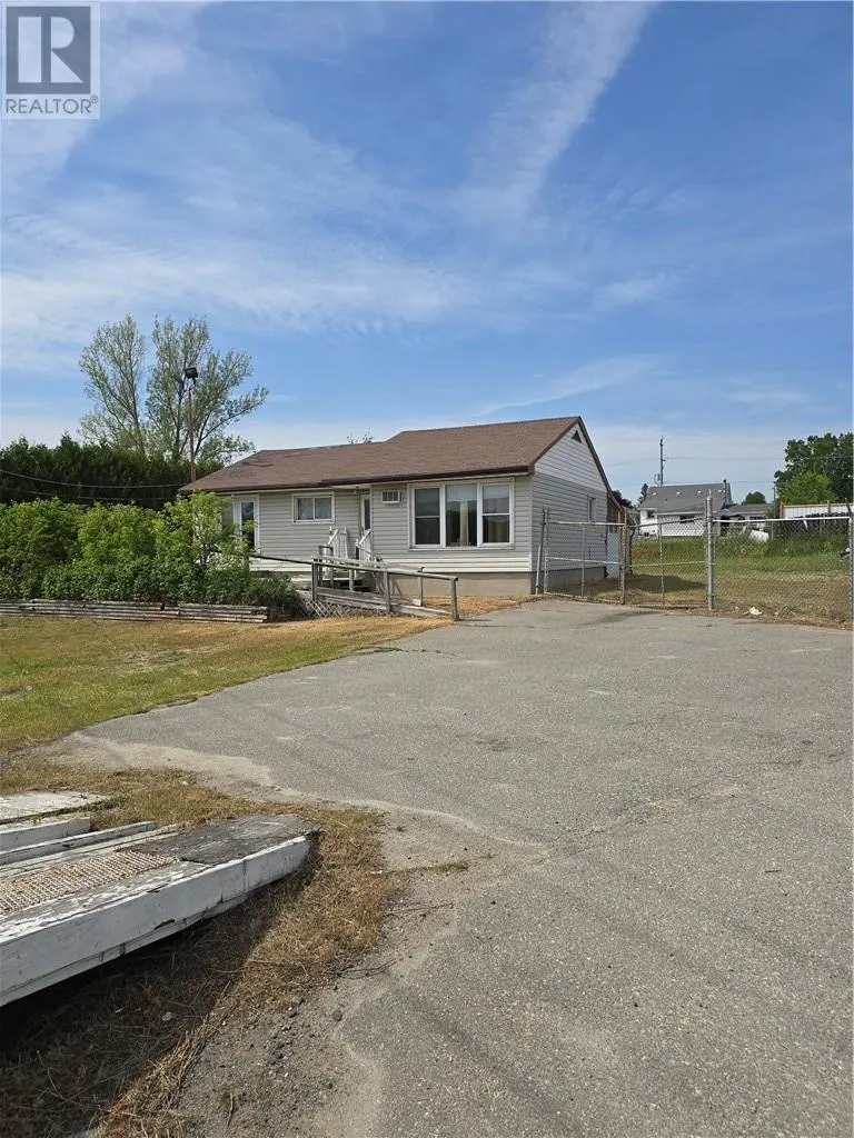 750 Centre Street