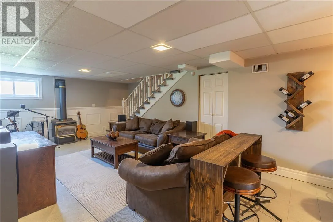 433 Raymond Crescent