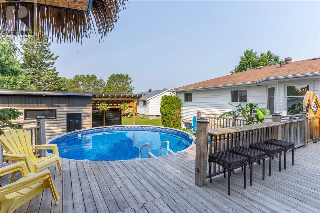 433 Raymond Crescent