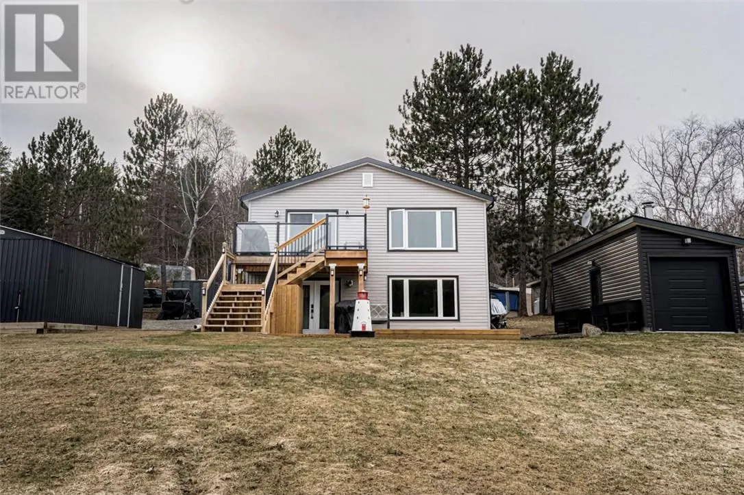 8A Frenchmans Bay