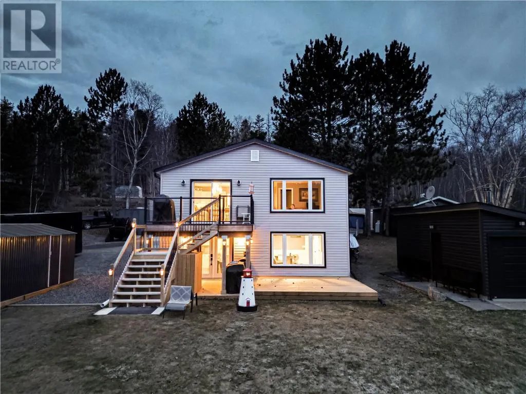 8A Frenchmans Bay