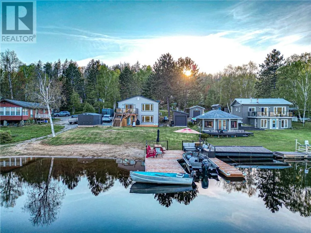 8A Frenchmans Bay
